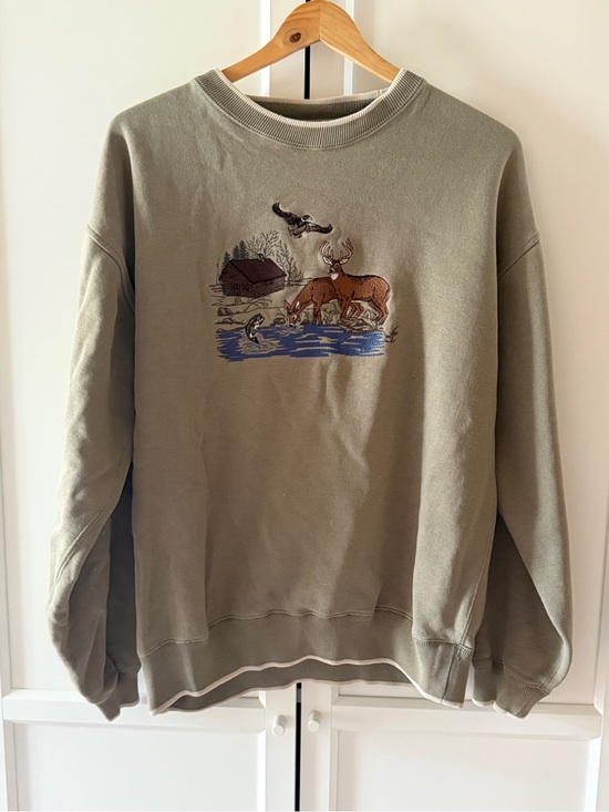 croft & barrow Other - Vintage Embroidered Crew Neck Sweatshirt. Size M.